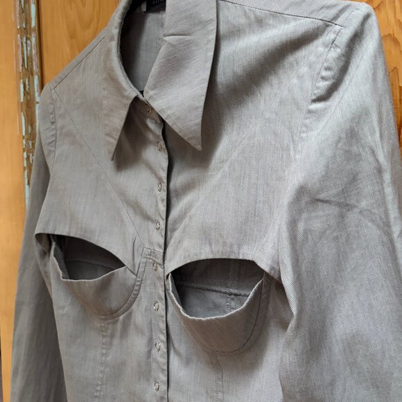 Kathryn Bowen Grey Button down - Picture 2 of 5